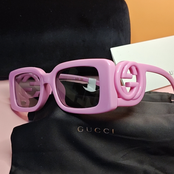 Gucci Pink Rectangular Sunglasses - Picture 2 of 5